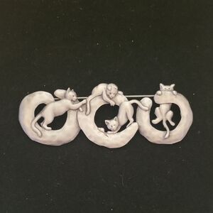 JJ Jonette Pewter Cat Brooch